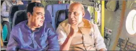  ?? PTI ?? Union ministers Rajnath Singh and Nitin Gadkari during a mock emergency landing on NH-925, in Barmer on Thursday.