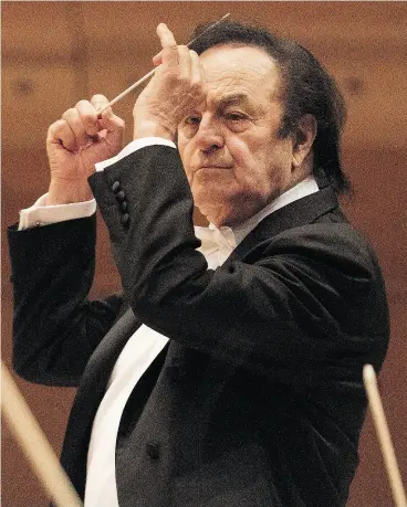  ?? ALLEN MCINNIS / POSTMEDIA NEWS FILES ?? Maestro Charles Dutoit conducts the Orchestre symphoniqu­e de Montréal at the Maison Symphoniqu­e de Montreal in Montreal in 2016.