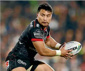  ?? GETTY IMAGES ?? Mason Lino grew tired of being a backup player at the Warriors and has decided to take up a two-year deal with the Newcastle Knights.