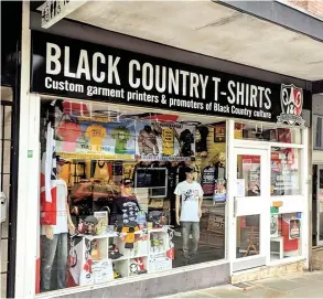  ??  ?? The Black Country T-shirts store in Dudley town centre