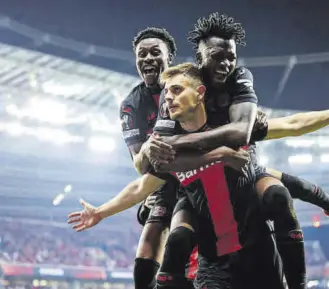  ?? // EFE ?? Stanic celebra el tanto que evitó sobre el pitido final que el Leverkusen sumara su primera derrota del curso