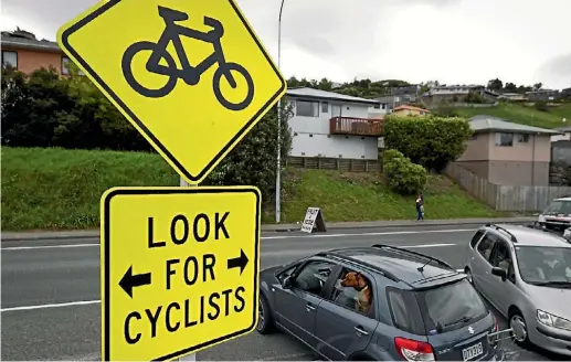  ?? ALDEN WILLIAMS/ THE LEADER ?? Tahunanui community will have their say on the route for a cycleway through the area.