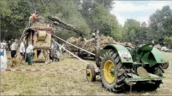  ?? - Crédits : ON ?? Le tracteur, dernière concession à la modernité pour ce «matériel»