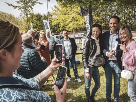  ?? Sebastian Steveniers ?? In allerijl werd de speech van Vlaams Belang-voorzitter Van Grieken nog wat herschreve­n.