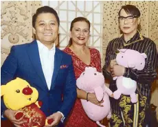  ??  ?? Lawyer Rene Puno and wife Ann with Jun Jun Ablaza.