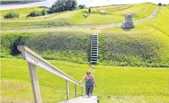  ?? DARCY RHYNO ?? Fort Anne is located on the banks of the Annapolis River.