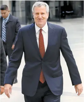  ??  ?? Bill de Blasio fue reelecto con casi 40 puntos de ventaja sobre su rival.