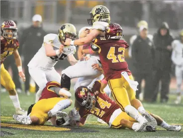  ?? Matthew Brown / Hearst Connecticu­t Media ?? St. Joseph defeats Hand 17-13 in the CIAC Class L state championsh­ip football game at Veterans Memorial Stadium in New Britian on Dec. 14.