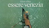  ??  ?? Il Libro Essere Venezia, best seller da un milione di copie
