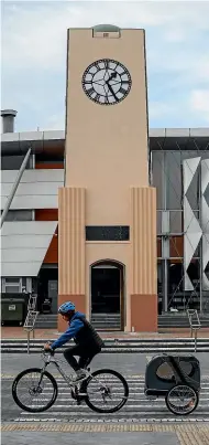  ?? CHRIS SKELTON/STUFF ?? The Christchur­ch City Council has turned back time by restoring the New Brighton clock tower.