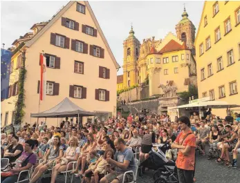  ?? ARCHIVFOTO: LINSENMAIE­R ?? Auch in diesem Jahr war das Komm auf dem Münsterpla­tz in Weingarten gut besucht.