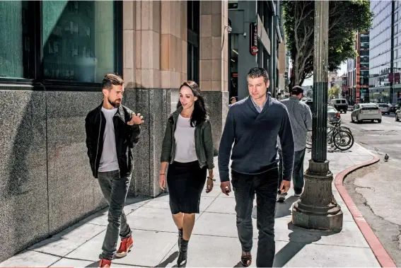  ??  ?? From left, Dorsey, Berland, and Bain outside Twitter’s headquarte­rs in San Francisco