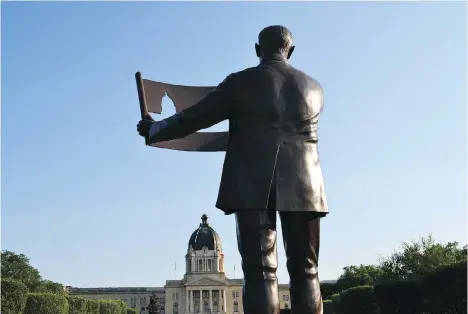  ?? BILL WAISER ?? The Walter Scott statue stands on the Saskatchew­an Legislativ­e Building grounds. Scott was Saskatchew­an’s first premier.