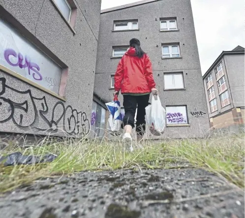  ?? ?? The police divisions with the greatest number of suspected drug deaths were Greater Glasgow (303), Lanarkshir­e (147) and Edinburgh City (118).