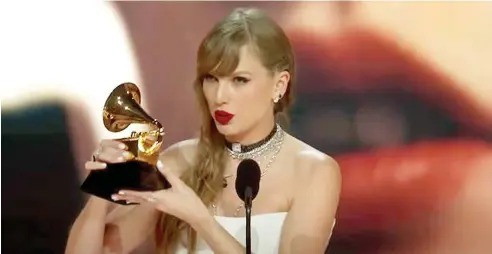  ?? F.E. ?? Taylor Swift brilló en los premios Grammy.