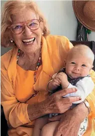  ??  ?? Judith Bryers Holloway, 84, with her 19th greatgrand­daughter Delilah.