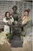  ?? ?? Helen Carroll, right, and Mandy McIntosh who helped save Springburn’s Heritage and Hope statue
Pictures: Gordon Terris