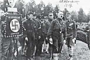  ?? (Wikimedia Commons) ?? MARCHING IN Nuremberg in 1927 are, from left, Heinrich Himmler, Rudolf Hess, Gregor Strasser, Adolf Hitler and Franz von Pfeffer.