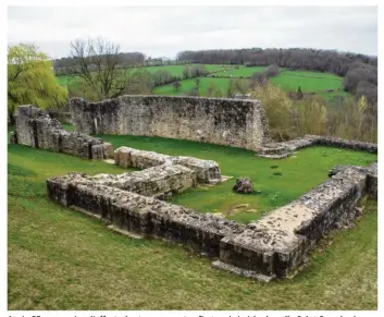  ??  ?? Après 35 ans années d’efforts, les travaux sont enfin terminés à la chapelle-Saint-Symphorien, dont une grande partie était enfouie.