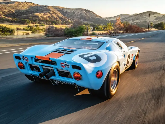  ??  ?? Superforma­nce’s Tool Room GT40 is an exact rebuild of the Le Mans–dominating race car of the 1960s;
The stripped-down GT40 interior.