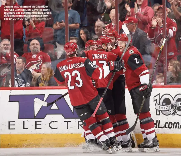  ??  ?? Jouant actuelleme­nt au Gila River Arena à Glendale, les Coyotes n’ont toujours pas déterminé le lieu précis où ils joueront leurs parties à domicile en 2017-2018.