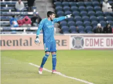  ?? JAVIER QUIROZ / LA RAZA ?? Richard Sánchez, portero del Chicago Fire, en la boleta para el Juego de Estrellas de la MLS.