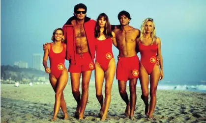  ?? ?? The original cast of Baywatch. Photograph: Everett Collection Inc/Alamy
Baywatch ran from 1989 to 1999