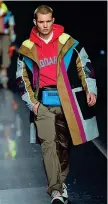  ??  ?? Dsquared2 Combattent­i urbani, con i codici tipici dell’abbigliame­nto militare