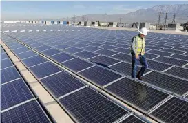  ?? Wally Skalij / Los Angeles Times ?? The Trump administra­tion will impose hefty tariffs on the inexpensiv­e imported panels that have driven the rapid expansion of solar power in the U.S., a move that industry groups warn will slow the spread of renewable energy.