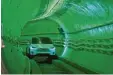  ?? Foto Robin Beck, dpa: ?? Tesla im Tunnel.