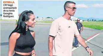  ??  ?? ESTRELLA. CR7 llegó acompañado de su novia Georgina Rodríguez.