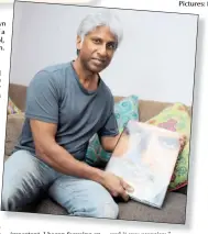  ??  ?? Durban entertaine­r Mervyn Pillay with a signed copy of a book given to him by his idol,Amitabh Bachchan.Pictures: