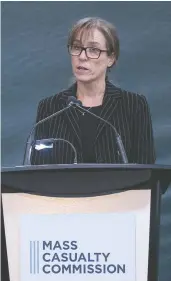  ?? ANDREW VAUGHAN
/ THE CANADIAN PRESS ?? Lori Ward, representi­ng Department of Justice Canada,on Friday addresses the Mass Casualty Commission inquiry into the mass murders in rural Nova Scotia.