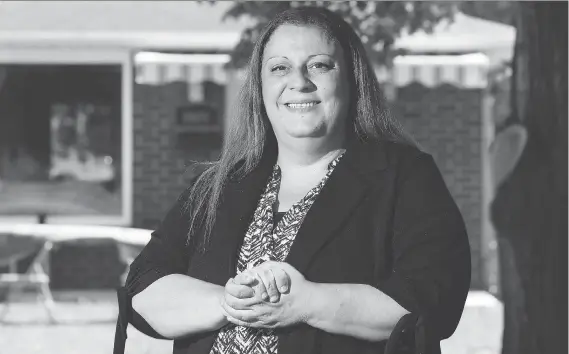  ?? DAN JANISSE ?? Ward 8 council candidate Lisa Valente posted an interactiv­e video on Facebook called Carpool Conversati­ons that explores issues including drugs, crime and homelessne­ss.