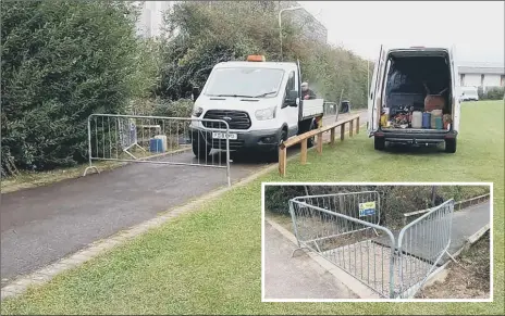  ??  ?? ROUTE RE-OPENS Work to prepare the re-opening of the path connecting Meadowside Recreation Ground and Whiteley