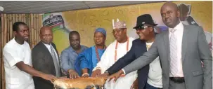  ??  ?? L-r: Mr. Funso Ayeni, Patrick Olowokere, King Wasiu Ayinde Marshall, HRH Oba Babatunde Adetokunbo Awosunle; HRH Oba Adebinni Asoya, who represente­d the Ooni of Ife, Oba Babatunde Enitan Ogunwusi; Sir Shina Peters and Mr. Emma Agu, at the event