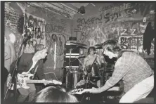  ?? Murray Bowles 1990 ?? A pre-fame Green Day performs at Berkeley’s 924 Gilman.