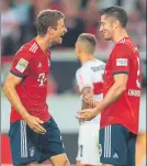  ??  ?? Müller y Lewandowsk­i Llevan 2 goles
