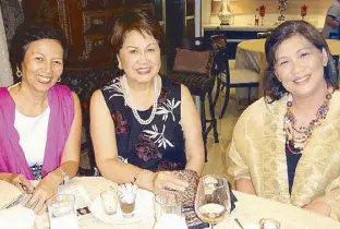  ??  ?? Gigi Chua, Sylvia Pascual, Neny Pernia