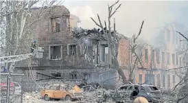  ?? EFE ?? Destrucció­n. La clínica de la ciudad de Dnipro atacada por Rusia.