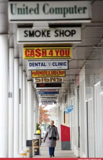  ?? CARLOS OSORIO/TORONTO STAR ?? The film Wexford Plaza, premiering next month, pays ode to Scarboroug­h strip malls such as Wexford Heights Plaza.