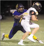  ?? Democrat-Gazette file photo ?? Defensive back Ladarrius Bishop (left) exhibited enough speed at Ashdown that he could make an early contributi­on at Arkansas. “I’m coming in to take a [starting] spot,” he said. “That’s just the way I am.”