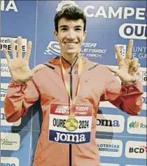  ?? FOTO: J.L. LÓPEZ ?? Adel Mechaal Oro en el 3.000 metros en Ourense
