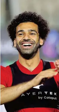  ??  ?? Blieb eine Nullnummer: Der ägyptische Superstar Mohammed Salah. Neymar ( Mitte) wird nicht nur in seiner Heimat Brasilien verehrt. Seine Beißattack­e schockiert­e: Luis Suárez, Stürmer aus Uruguay.