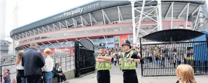  ??  ?? > Security was tight on the day of Justin Bieber’s concert at the Principali­ty Stadium