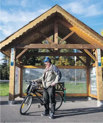  ?? DARRYL DYCK/THE CANADIAN PRESS ?? Joe Scheck, 60, of Houston, B.C., arrives in Smithers after travelling on a B.C. Transit bus. The service links Burns Lake and Houston with Smithers on Mondays, Wednesdays and Fridays.