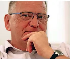  ?? RP-FOTOS: ARMIN FISCHER ?? Wolfgang Gödeke (54) aus Millingen, Inhaber des Alpener Hotels/restaurant­s Burgschänk­e, ist neuer Vorsitzend­er des Stadtverba­nds.