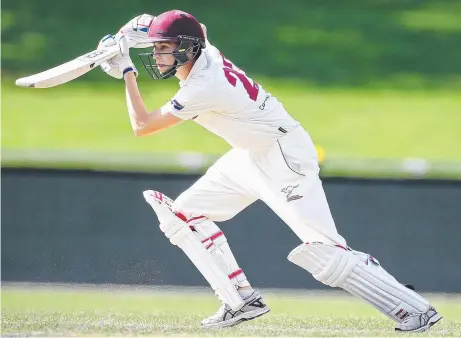  ?? Pictures: SAM ROSEWARNE ?? WATCHFUL: Clarence's Jesse Dinnie at the crease yesterday before being the first man out.