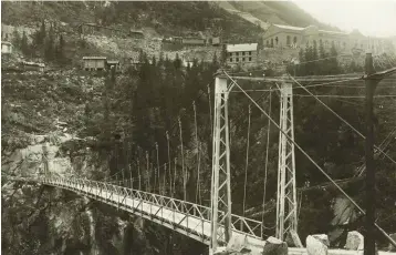  ??  ?? With the bridge spanning the Rjukan gorge constantly guarded by German sentries, the SOE team’s only way into Norsk Hydro’s Vemork plant was by scaling a 700ft gorge