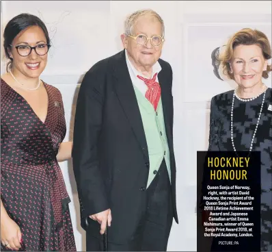  ??  ?? Queen Sonja of Norway, right, with artist David Hockney, the recipient of the Queen Sonja Print Award 2018 Lifetime Achievemen­t Award and Japanese Canadian artist Emma Nishimura, winner of Queen Sonja Print Award 2018, at the Royal Academy, London.